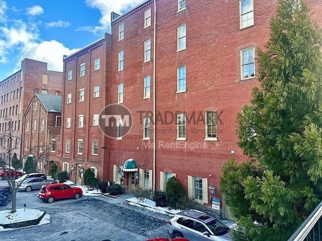 Building Photo - 231 N Shippen St