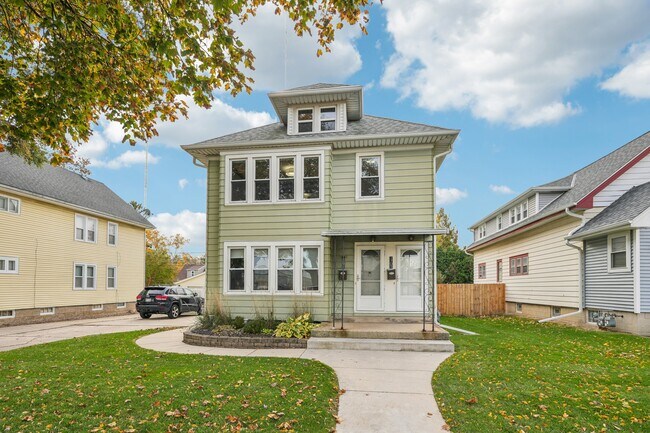 Foto del edificio - 1705 W Custer Ave