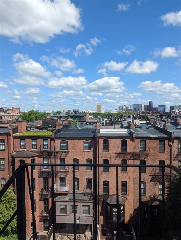 Foto del edificio - 267 Commonwealth Ave