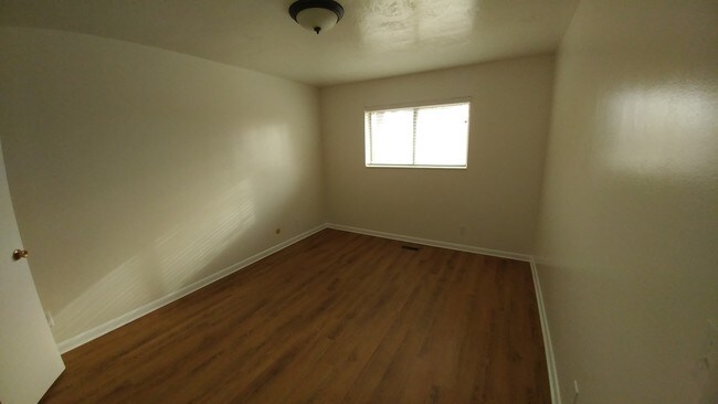 Building Photo - 1444 W Pacific Ave