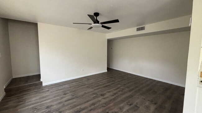 Foto del edificio - MeadSt221-223