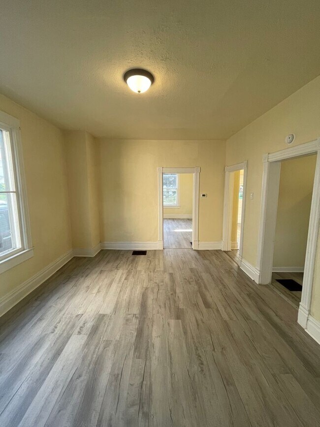 Foto del edificio - Beautifully renovated 3 bedroom home in Ne...