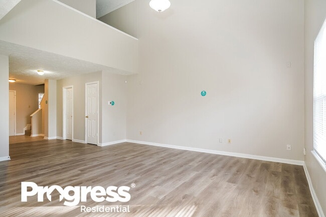 Building Photo - 2838 Hazeltine Dr