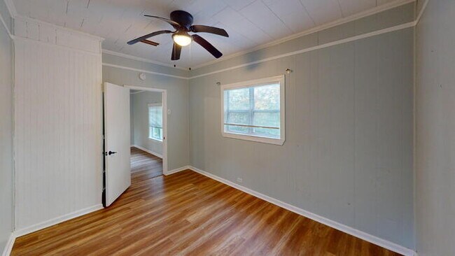 Foto del edificio - Room to Breathe on Nearly an Acre — Pensacola Opportunity (Additional photos coming soon)