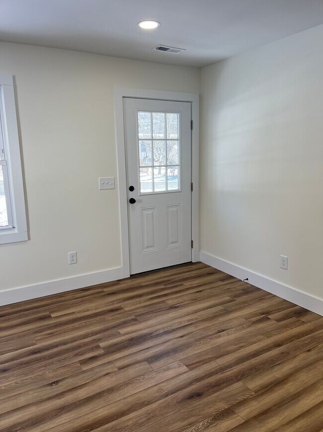 Foto del edificio - Modern Cottage Living Just Minutes from Downtown West Jefferson