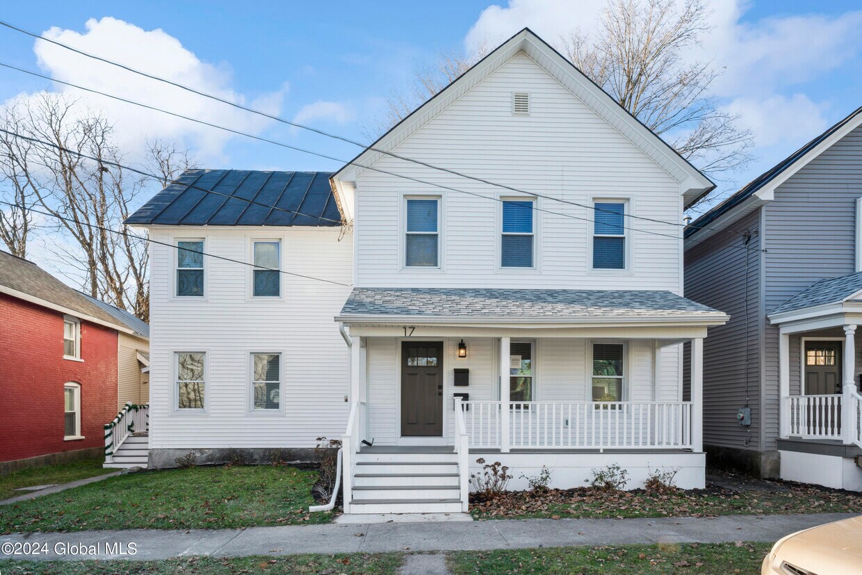 17 Granite St Unit 2, Saratoga Springs, NY 12866 Apartment for Rent