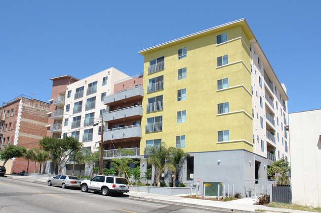 Building Photo - Harvard Heights Apartments