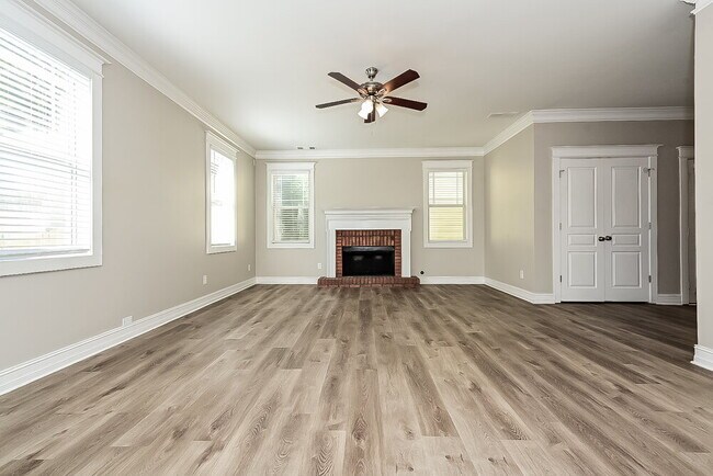 Foto del edificio - 120 Memory Ln