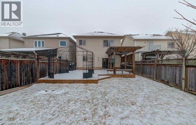 Building Photo - 131 Spring Creek Dr