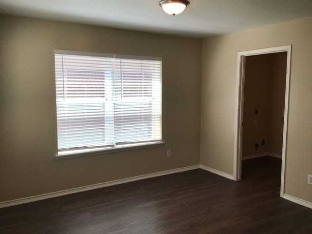 Building Photo - 4706 Buescher Ct