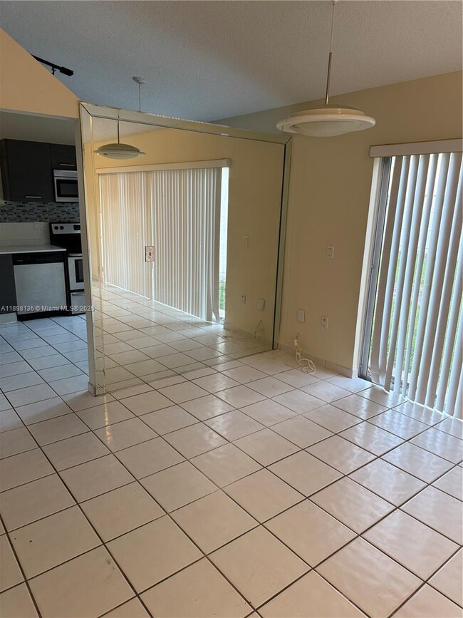 Building Photo - 14450 SW 95th Terrace