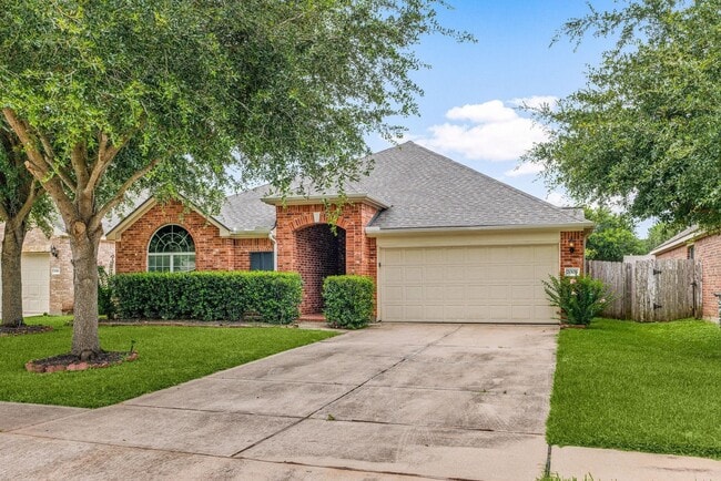 Building Photo - 2008 Golden Creek Ln