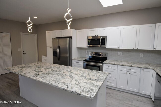 Foto del edificio - 4581 Cam Campero