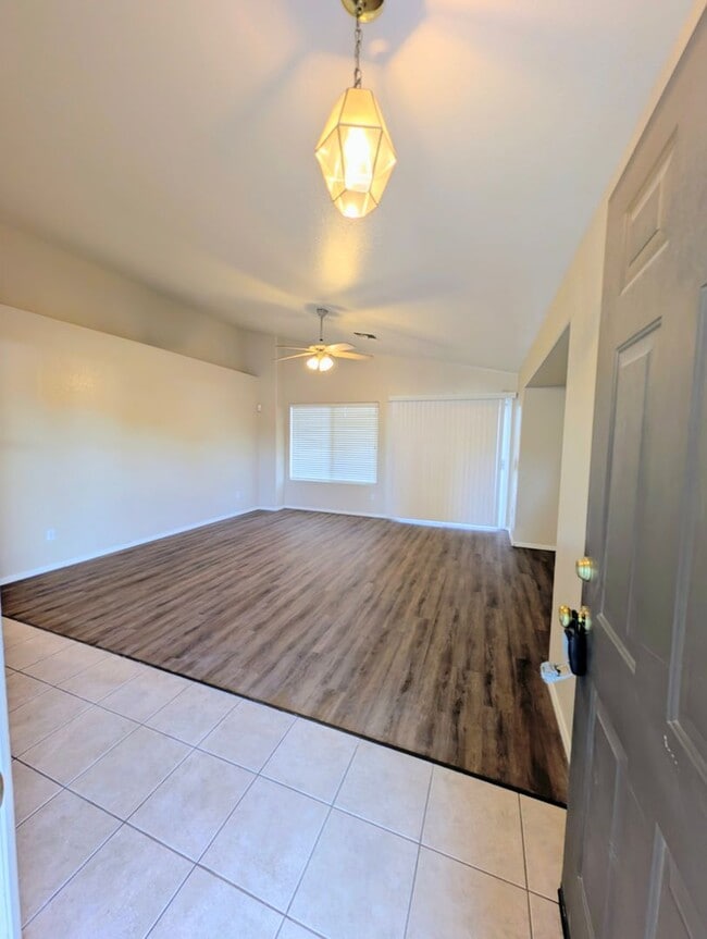 Building Photo - AVAILABLE NOW WITH A PRIVATE POOL IN GREAT GILBERT LOCATION!!!!