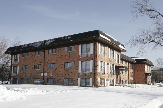 Building Photo - 530 W Stevens Dr