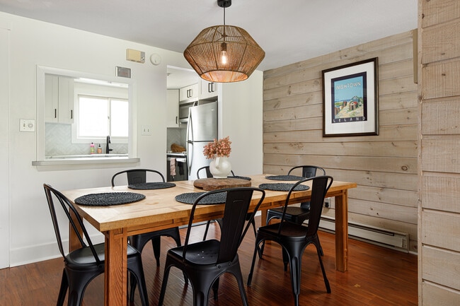 Foto del edificio - 5000 S Townhouse Dr