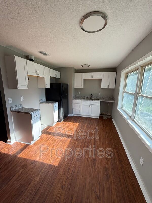 Foto del edificio - 722 Kitchen St