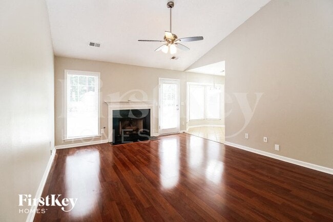 Foto del edificio - 12 Montford Ct