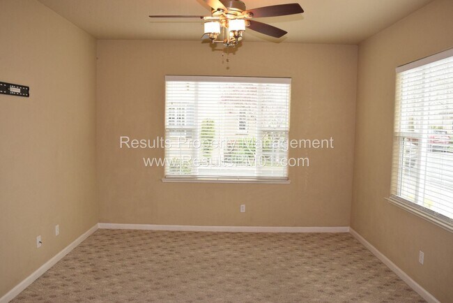 Foto del edificio - 2 br, 2.5 bath House - 47 Villa Gardens Ct