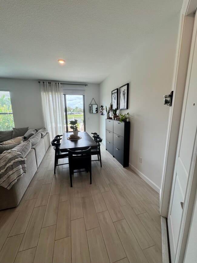 Foto del edificio - 1011 White Oak Ter