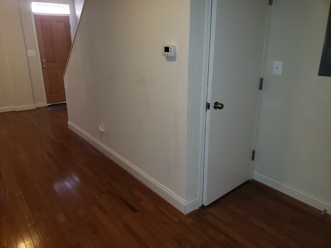 Building Photo - 437 Pitman Pl