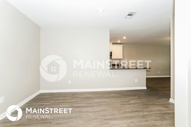 Building Photo - 25208 Dickens Dr