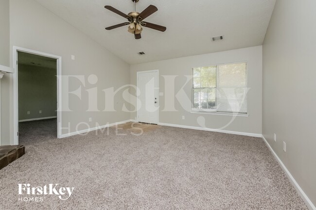 Building Photo - 10366 Candlelight Rd