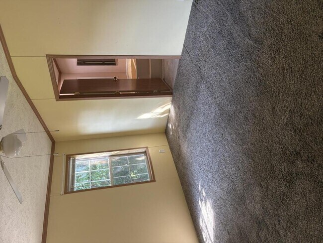 Foto del edificio - 3122 Peartree Ln