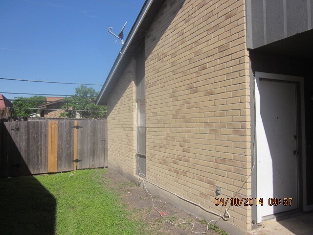 Foto del edificio - 5515 Lochmoor