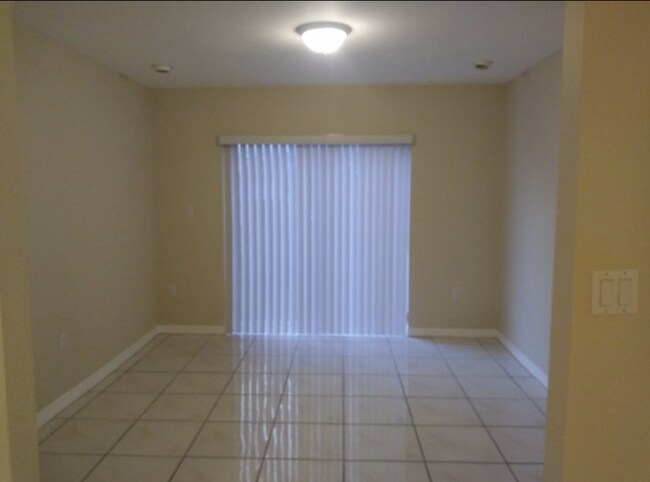 Foto del edificio - 784 NW 135th Ct