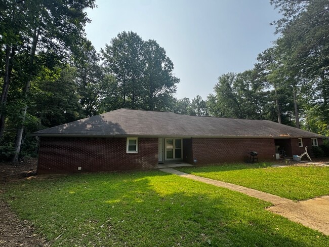 Building Photo - 1088 Pierce Rd