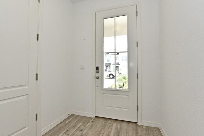 Building Photo - 720 Benoi Dr