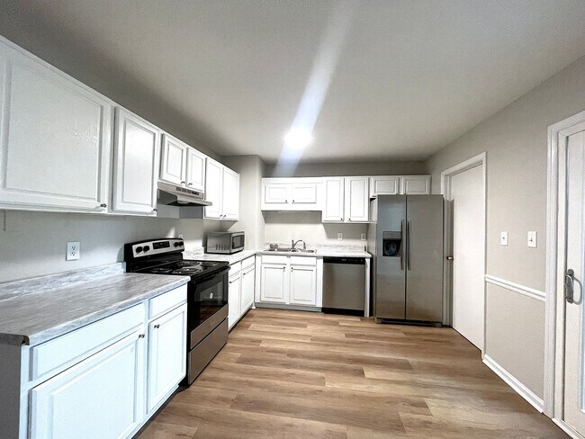 Foto del edificio - 6712 Glendower Rd