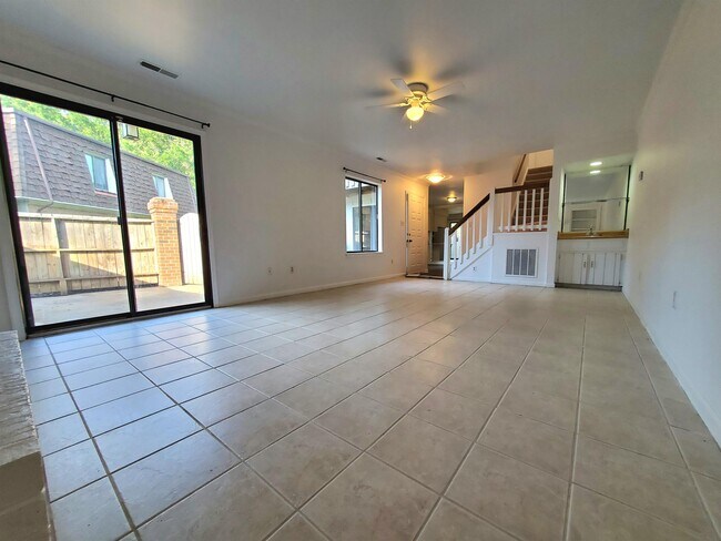 Building Photo - 1757 Ocean Bay Dr