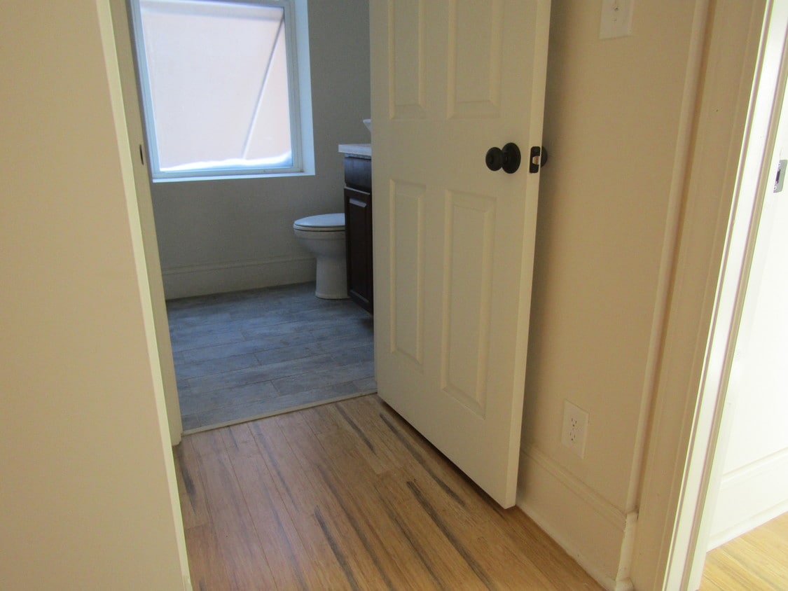 2131 Colerain Ave, Cincinnati, OH 45214 2131 Colerain Ave Cincinnati, OH Apartments for Rent