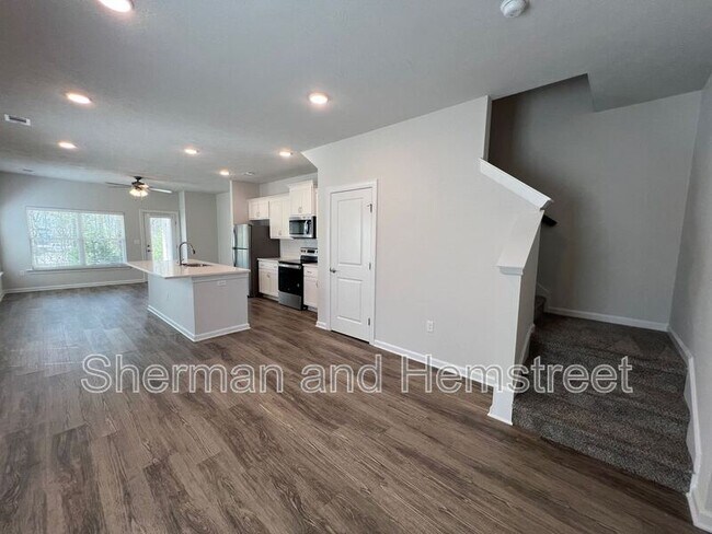 Building Photo - 5038 Mimosa Dr