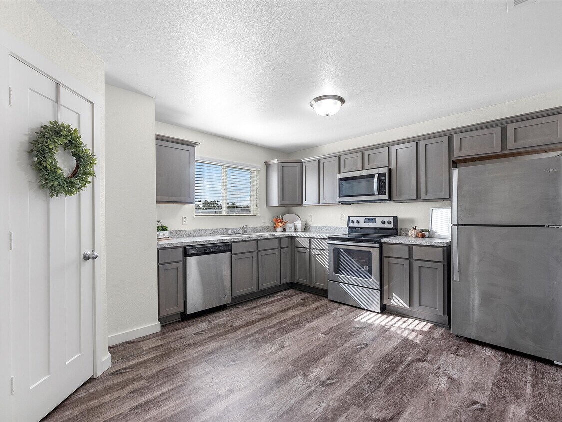 Foto principal - 12603 Telge Rd