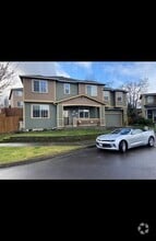 Building Photo - 8120 Cantabella Ct SE