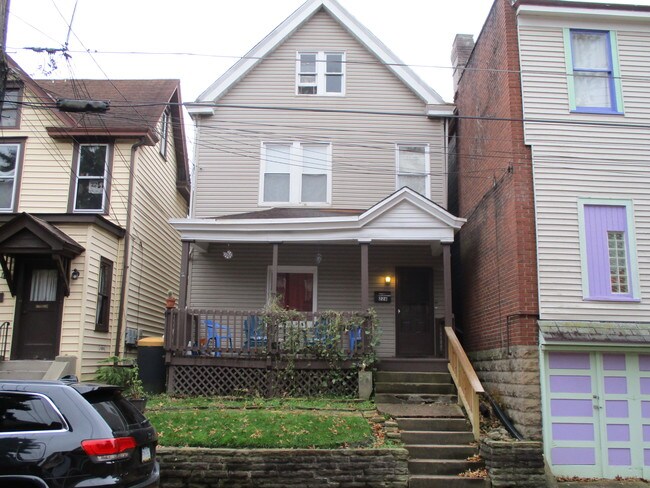 Calle Verde 226 - 226 Green St