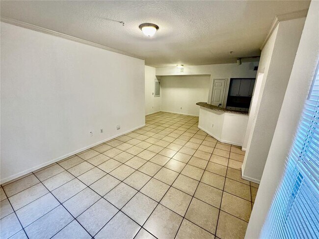 Foto del edificio - 6352 Raleigh St