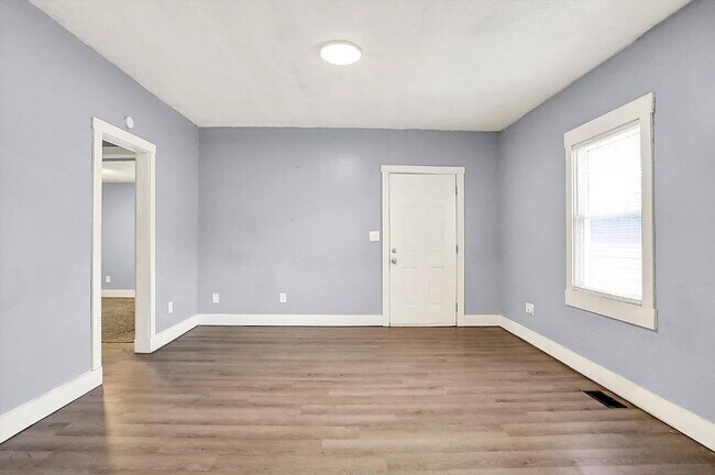 Foto del edificio - 3109 E St Joseph St