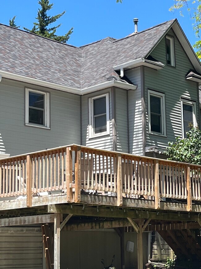 Deck - 412 Ash Ave