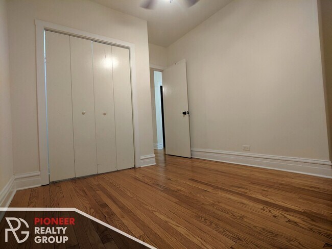 Foto del edificio - 2177 W Giddings St
