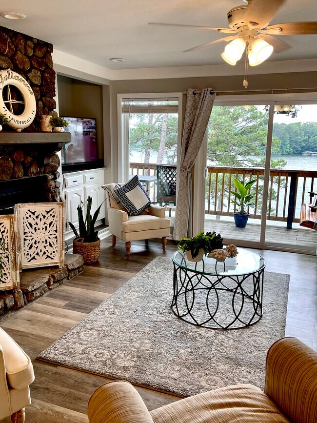 203 Stearns Pt Unit B3