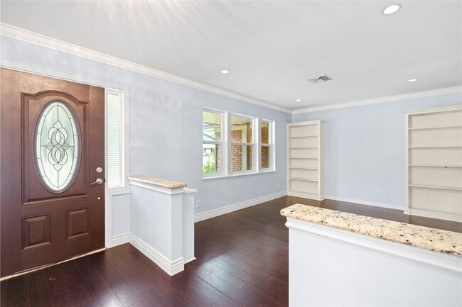 Building Photo - 10219 Chatterton Dr