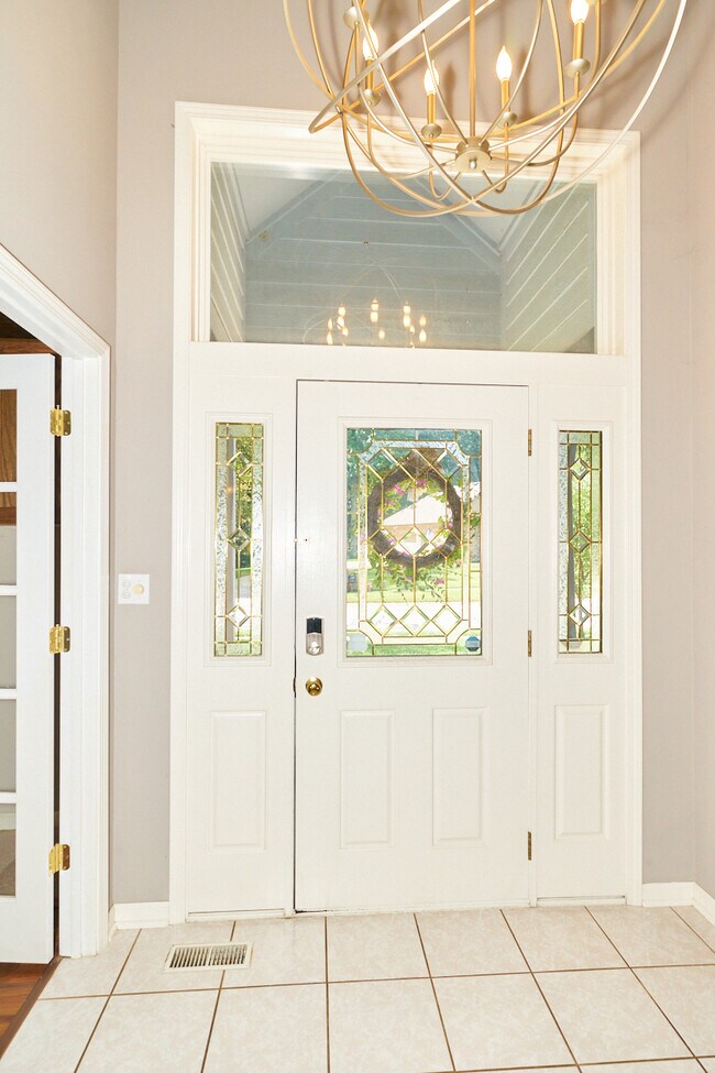 Foto del edificio - 6782 White Oak Dr