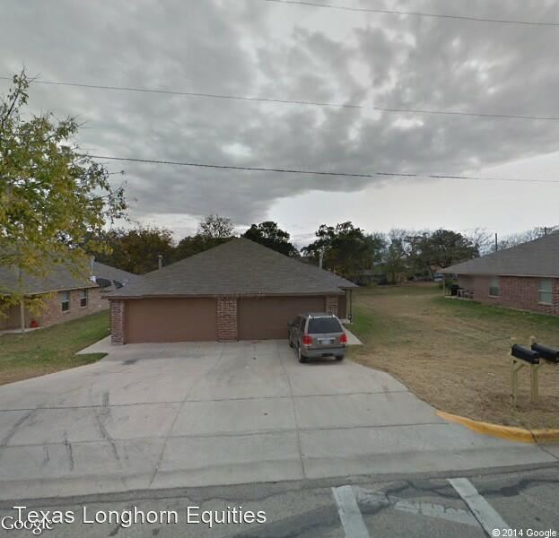 Primary Photo - 3 br, 2 bath Apartment - 1012 Jameson