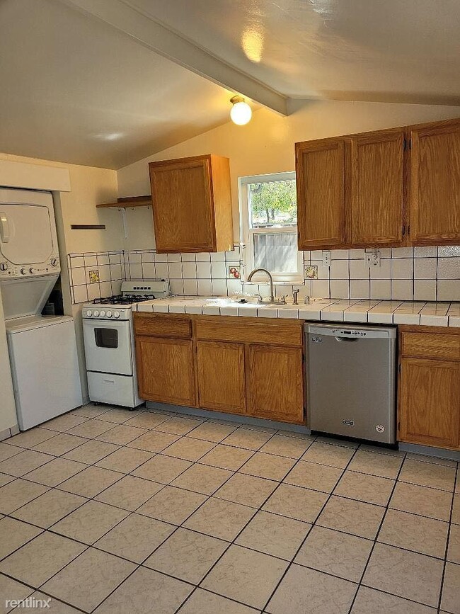 Foto del edificio - 1 br, 1 bath House - 3713 Valley Vista Rd