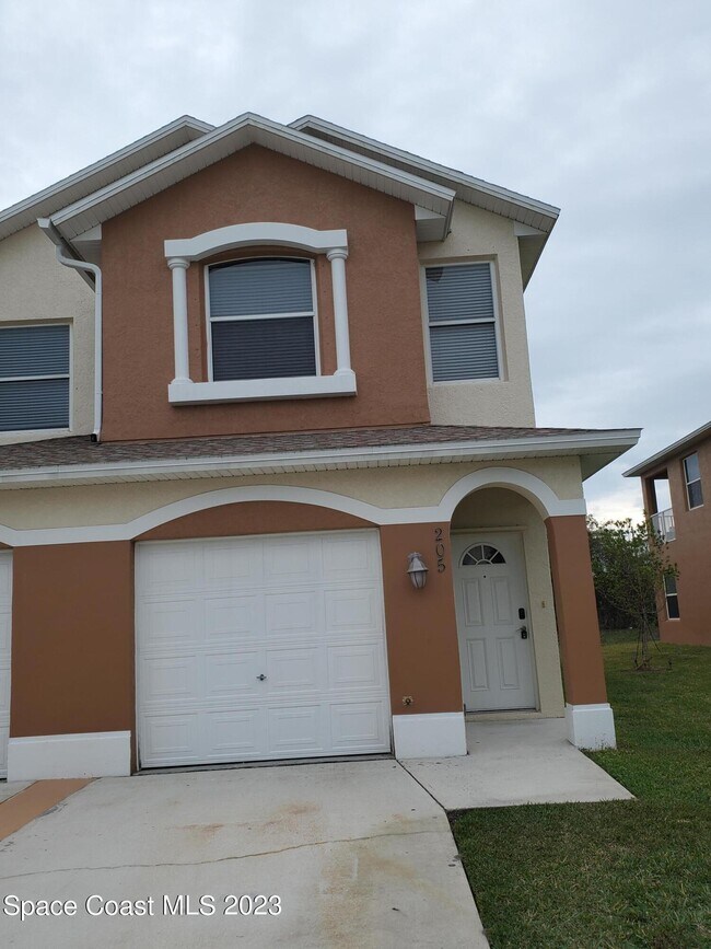 Foto del edificio - 1045 Venetian Dr