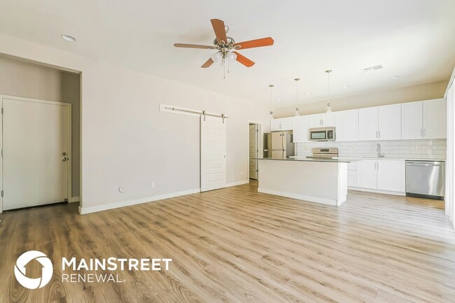 Building Photo - 1119 S Stapley Dr
